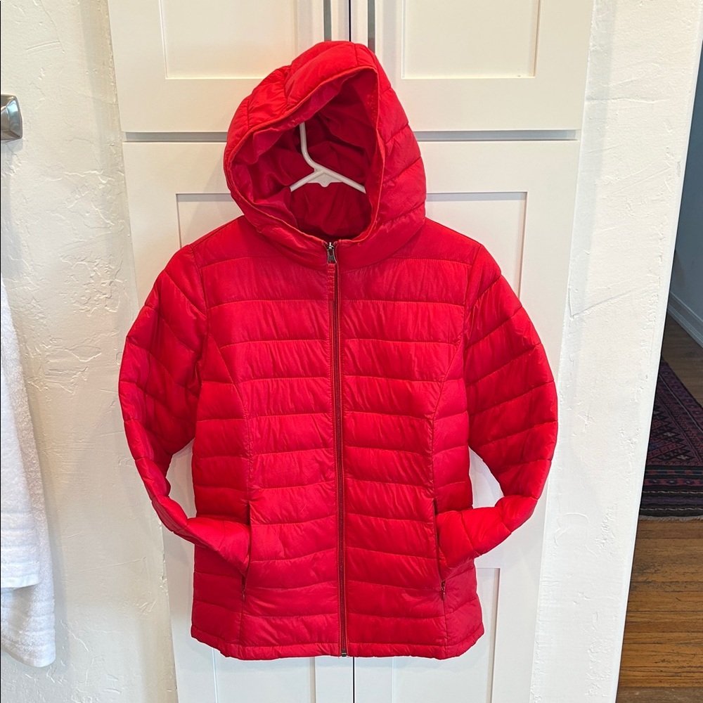 Amazon Essentials Red Women's Top Rated Packable Puffer Jacket